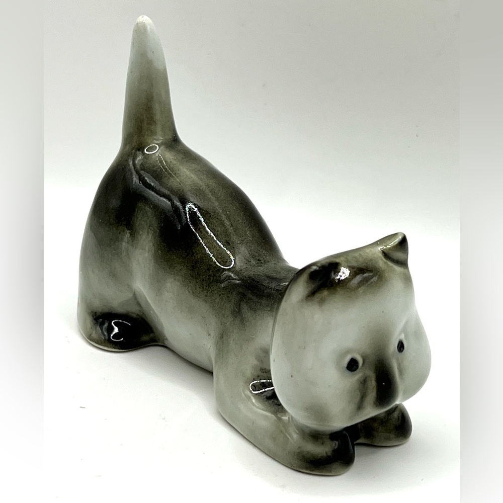 VTG Arabia Made in Finland Ceramic Cat Figurine by Michael Schilkin MCM 4 in